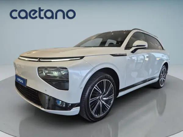 Xpeng G9